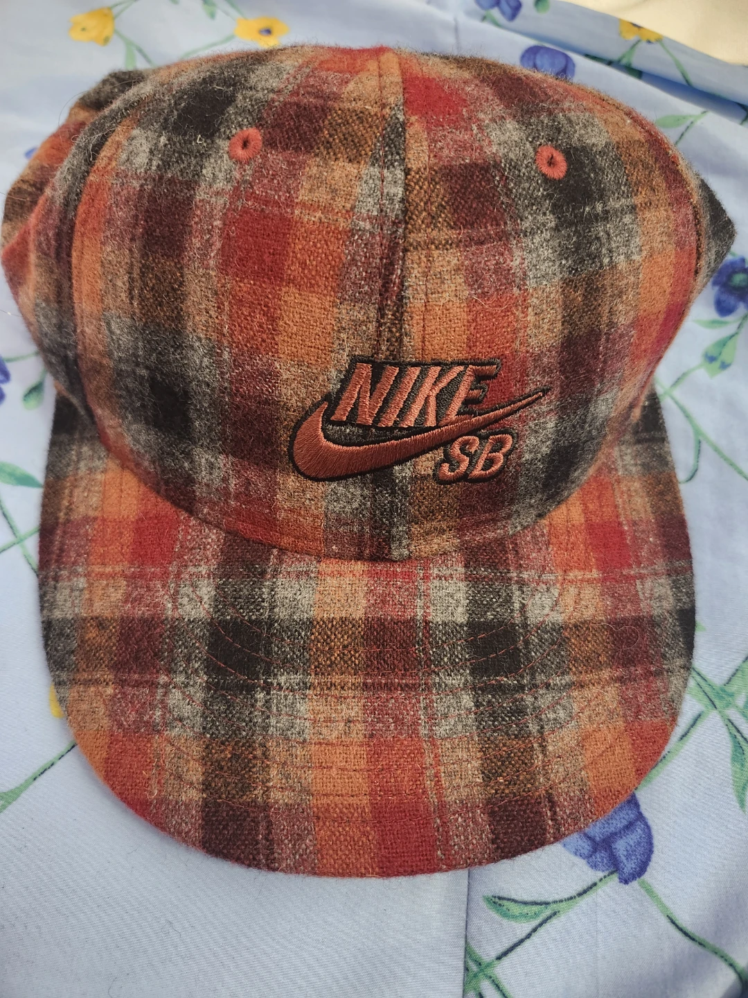 Official Nike SB Vintage Plaid/Flannel Fitted Rare Hat