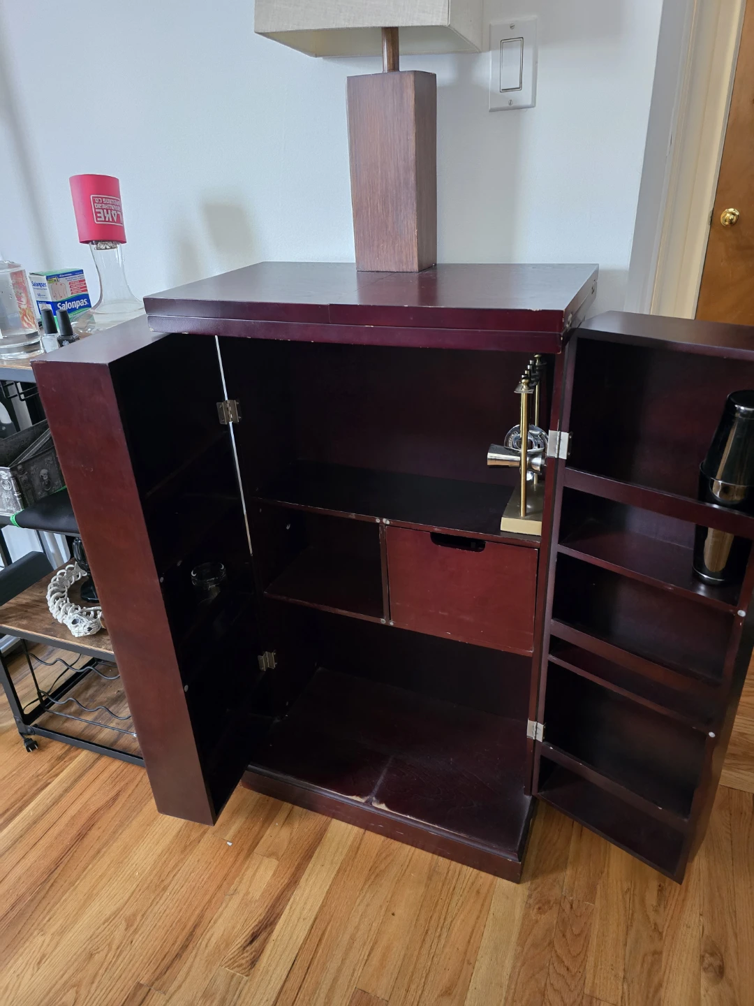 Moving sale, everything needs to go! - photo 2