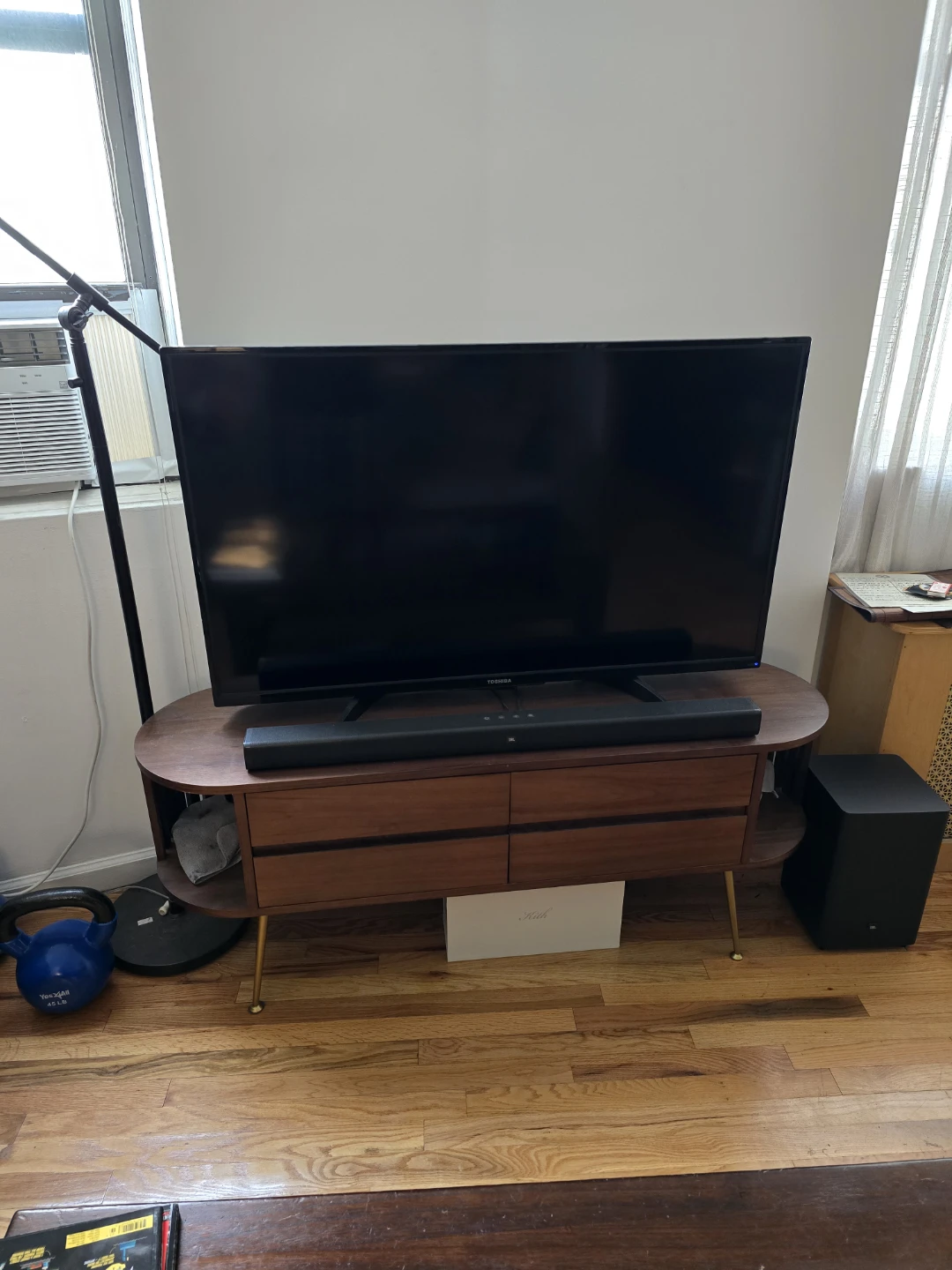 Moving sale, everything needs to go! - photo 4