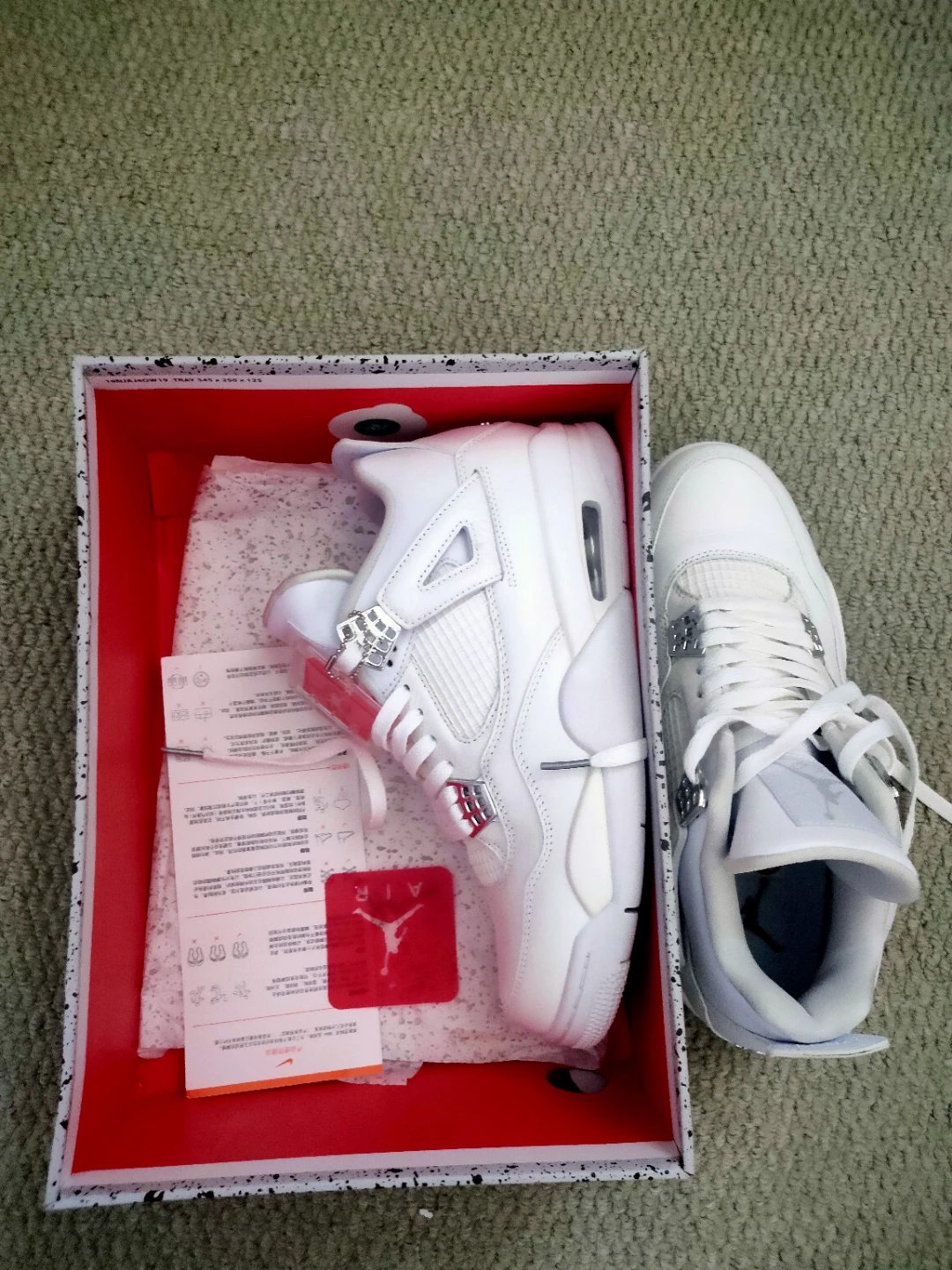 Jordan 4 Pure Money Size 10.5 mens