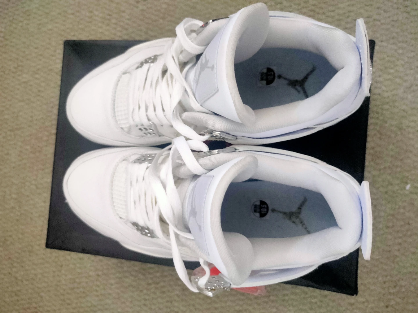 Jordan 4 Pure Money Size 10.5 mens - photo 4