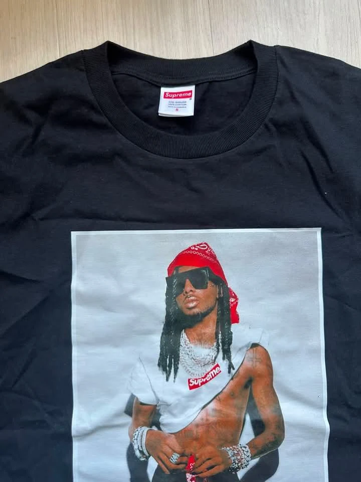 Supreme T-shirt with Graphic Print
