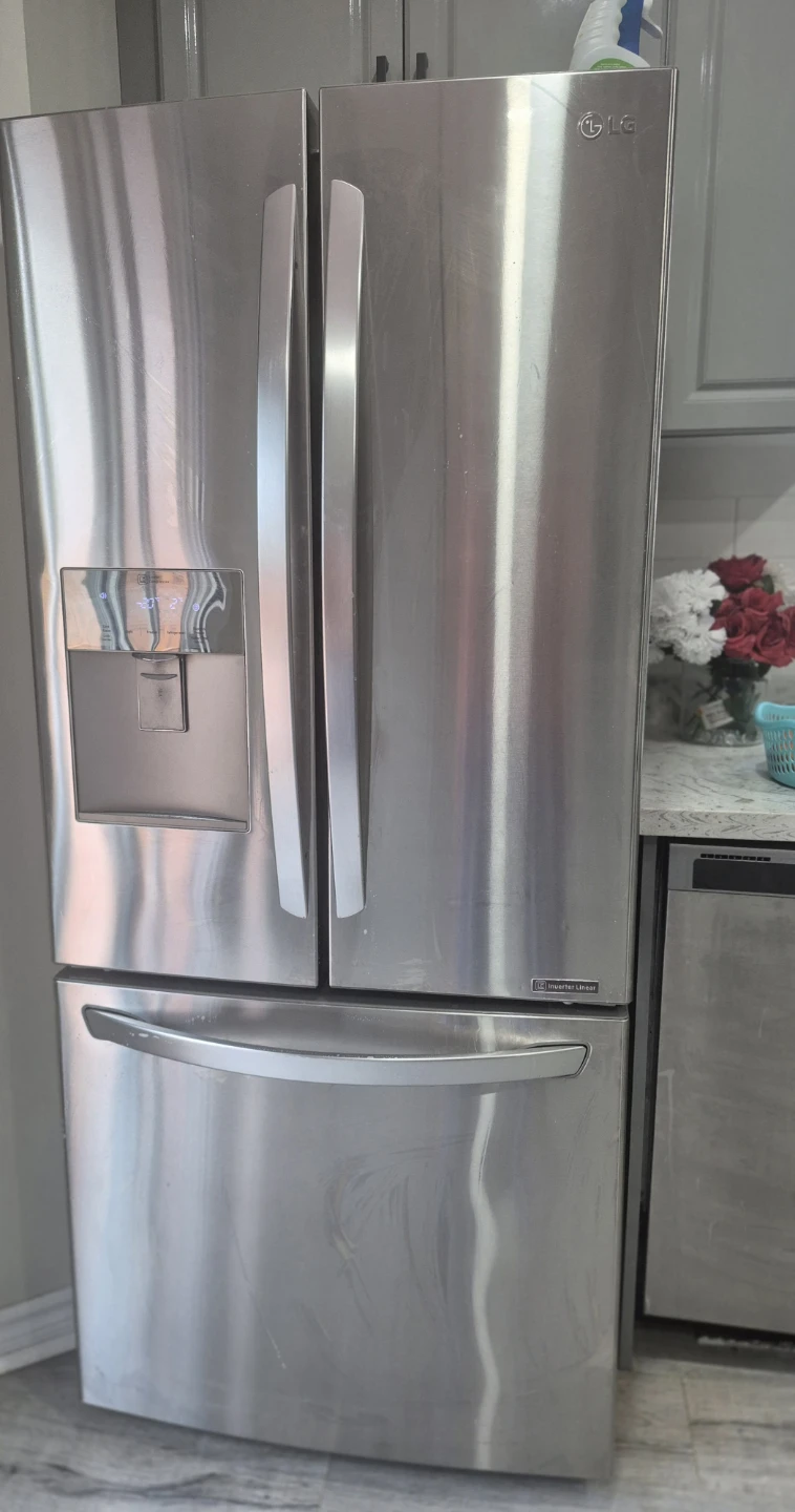 LG Refrigerator - Salem Road Ajax