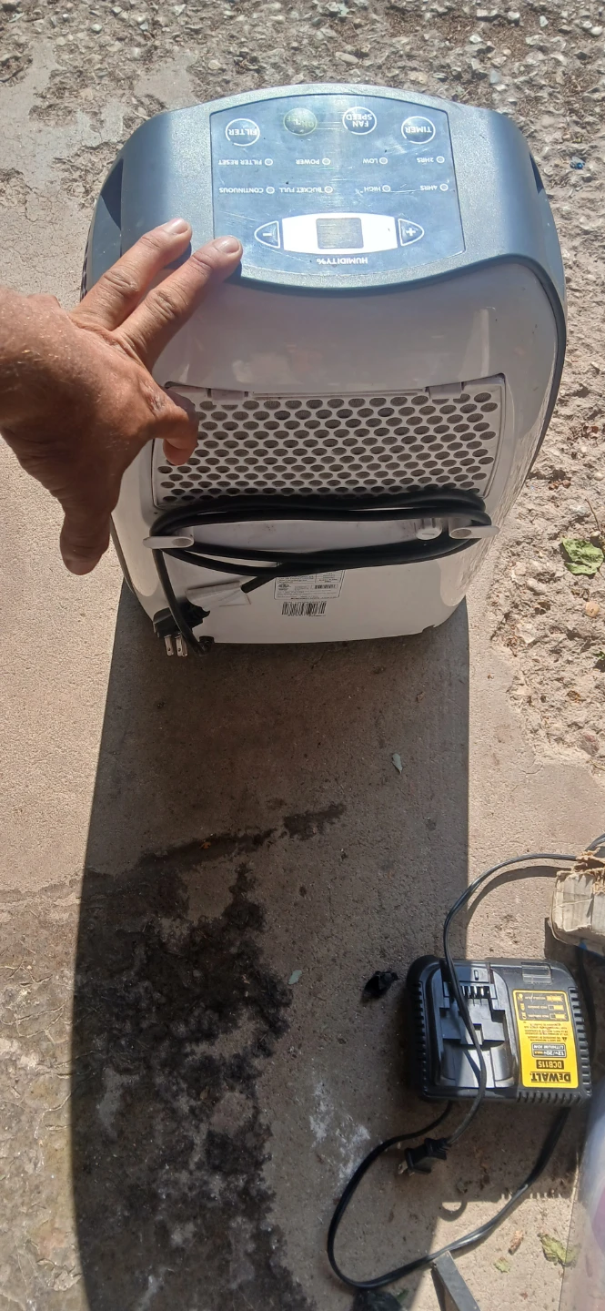 SoleusAir 25 Pint Dehumidifier - photo 3
