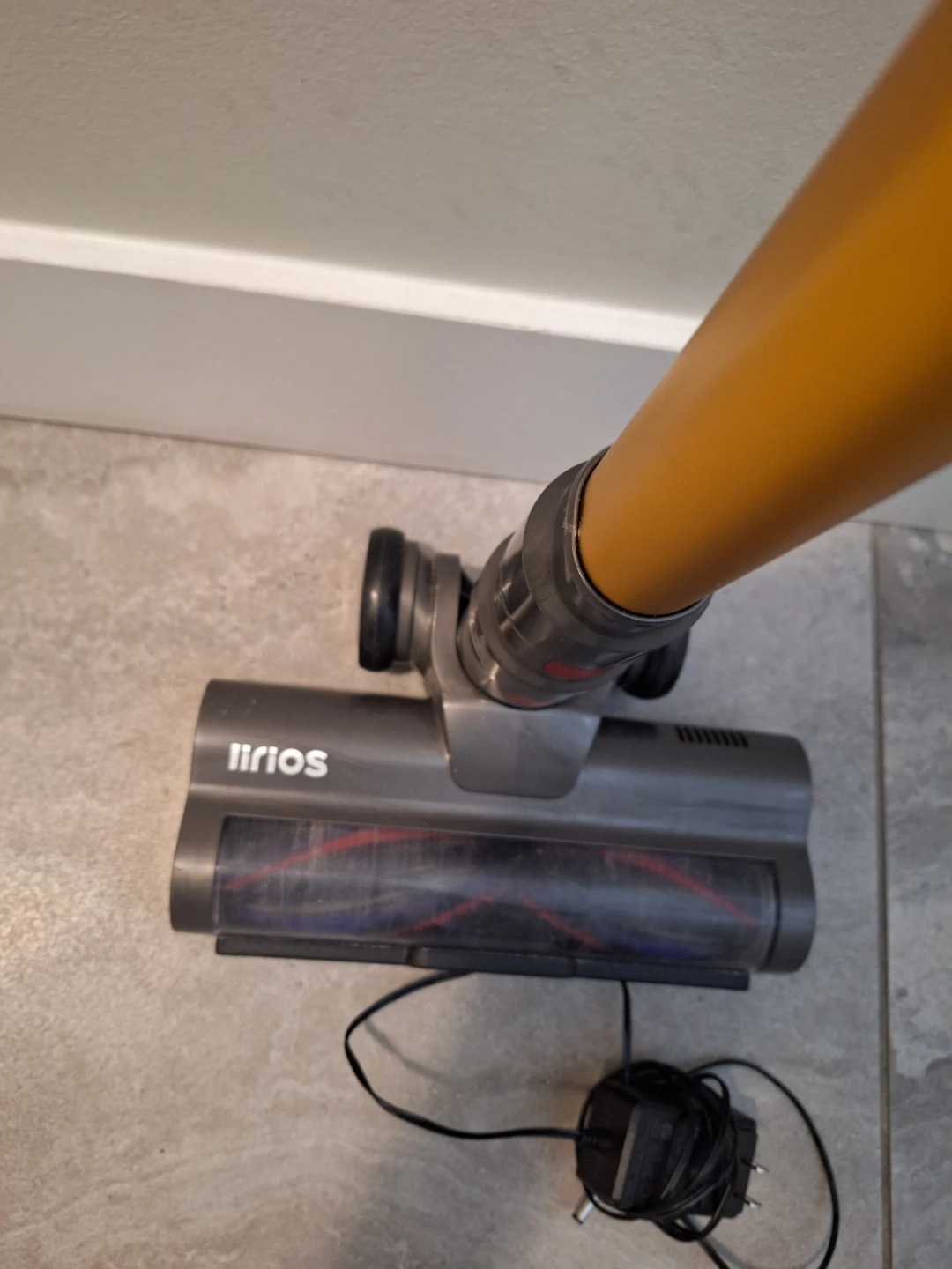 Lirios Cordless Vacuum Cleaner - photo 3