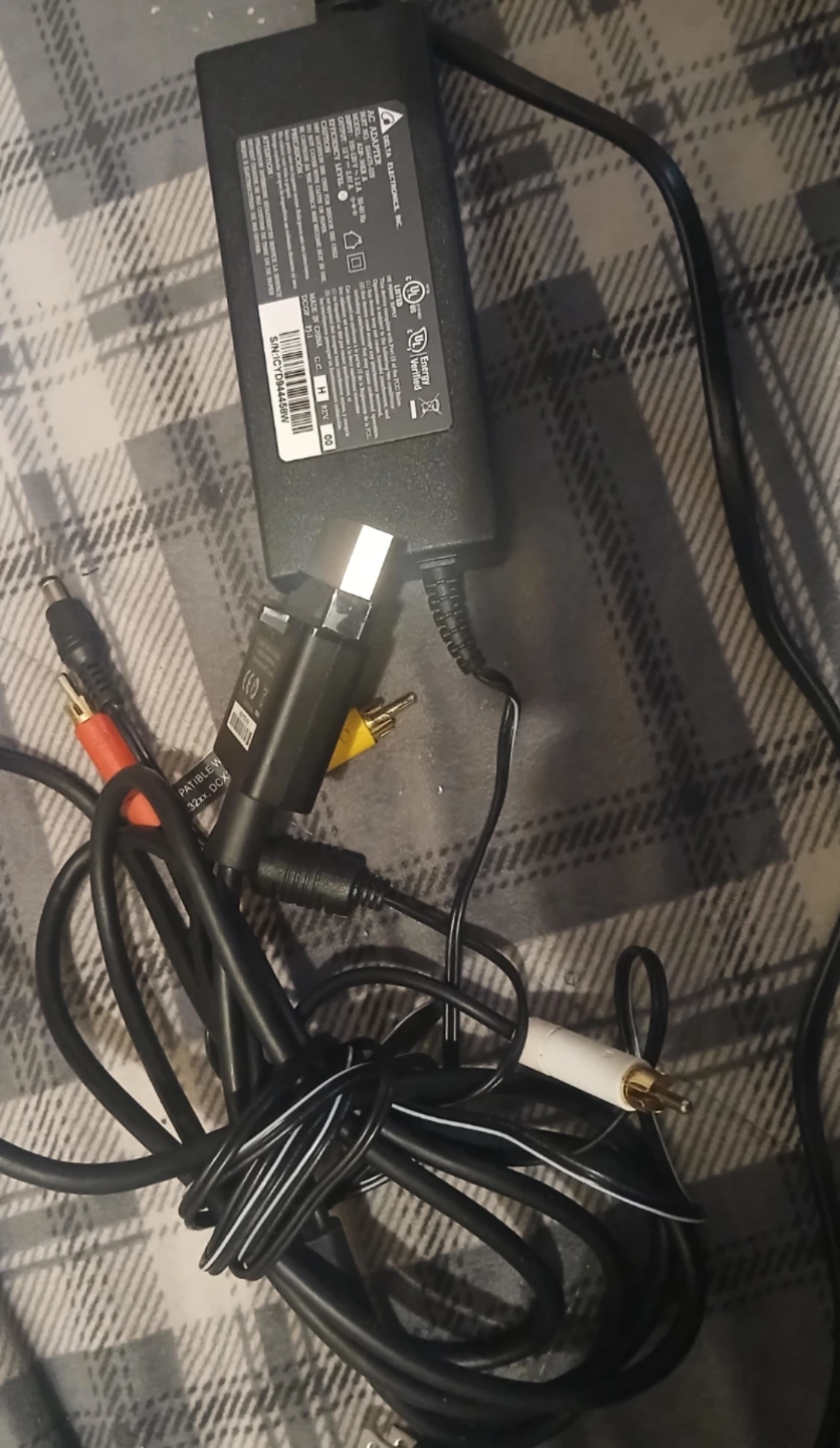 Delta Electronics AC Adapter 12V 3.33A