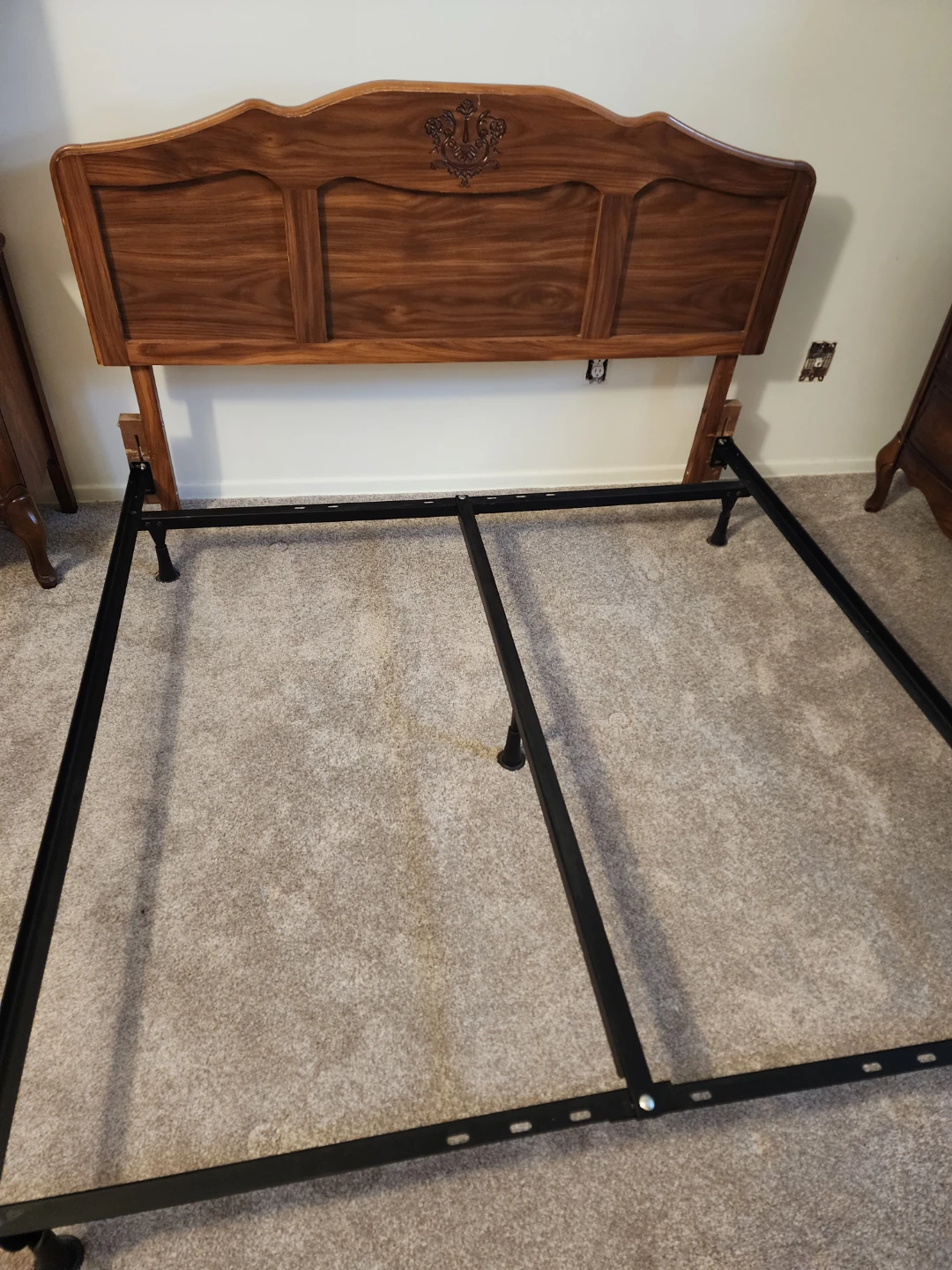 Wooden Headboard with Metal Bed Frame