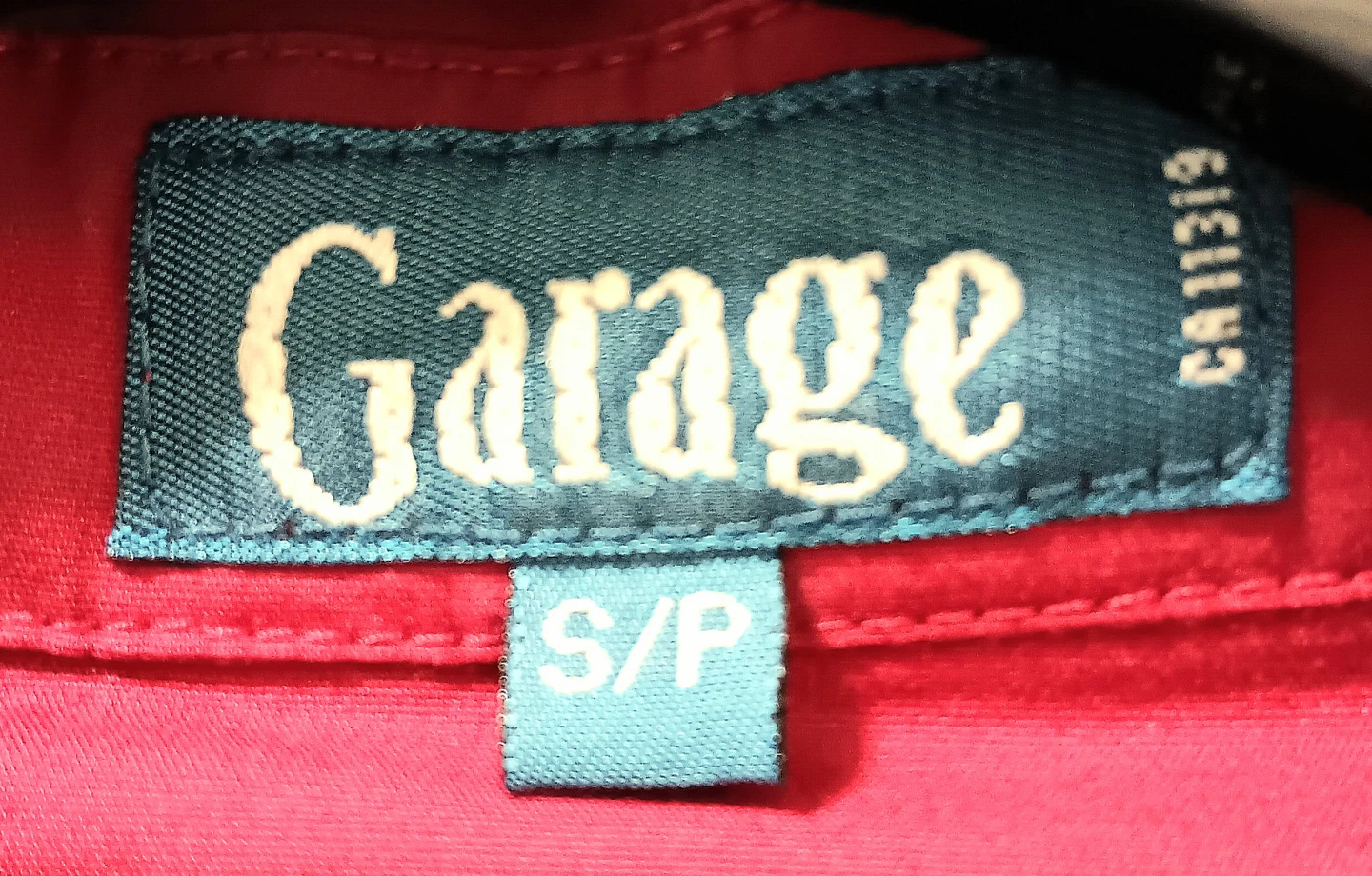 🧥Garage Button-Down Red  Shirt - Size Small🧥 - photo 3