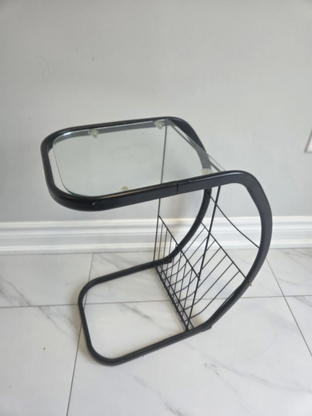 Black Metal and Glass C Table with Magazine Rack - photo 2