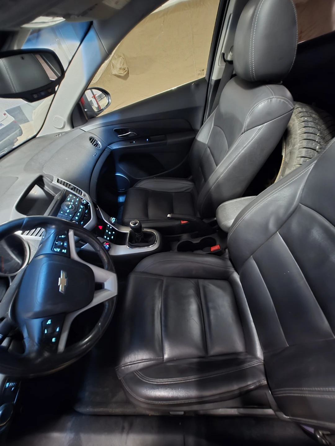 2016 CHEVROLET CRUZE LIMITED 148,180 KM PLUS WINTER TIRES & RIMS - photo 5