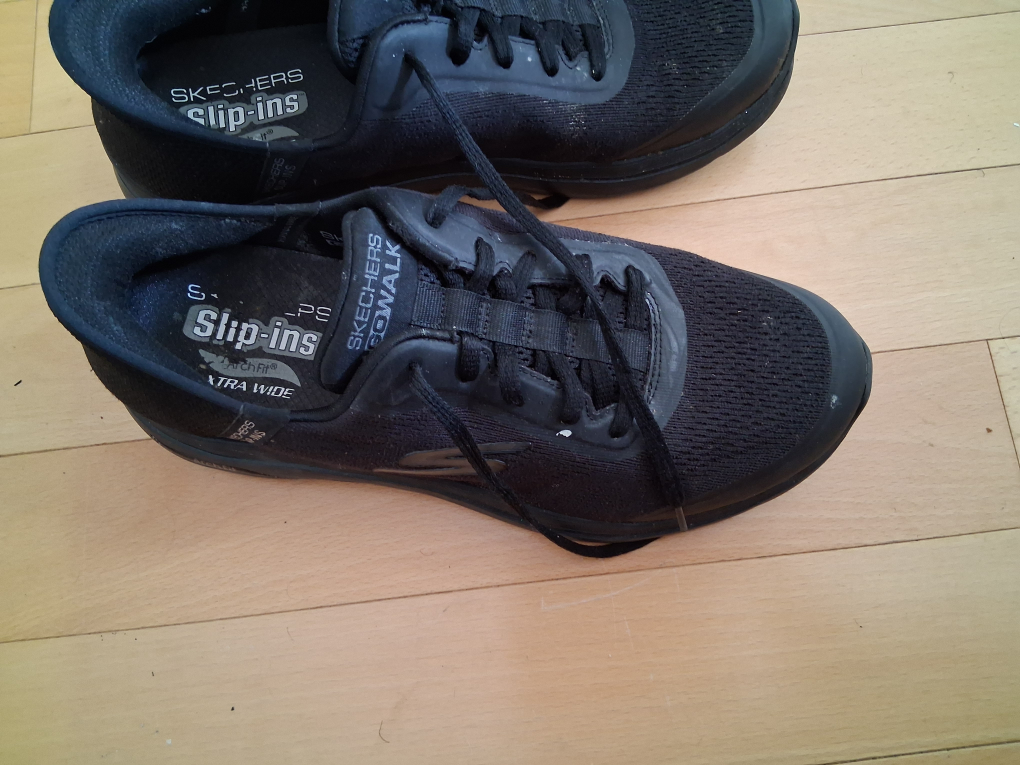 Skechers Go Walk Slip-Ins Extra Wide Sneakers