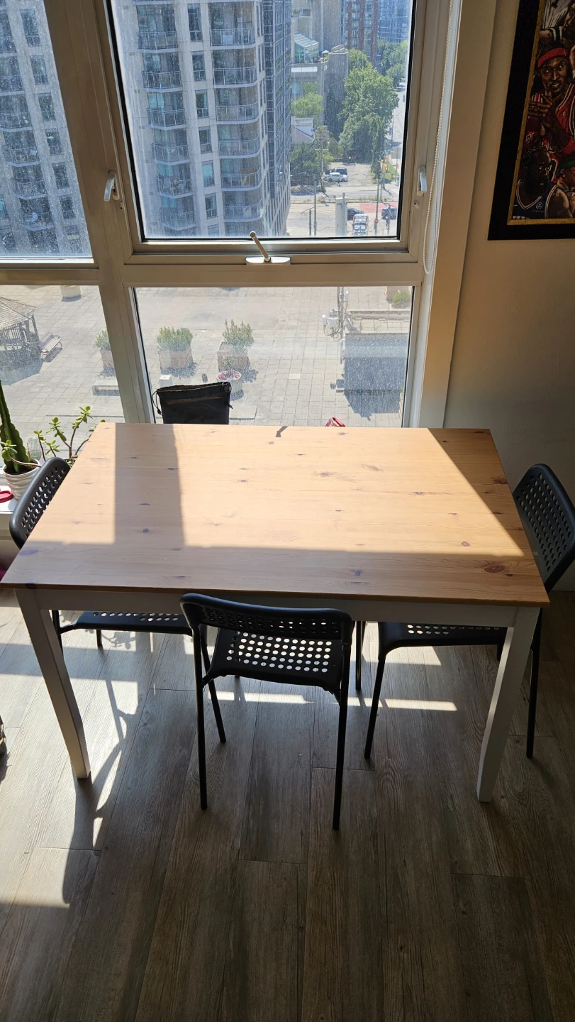IKEA PINNTORP Dining Table + 4 SANDSBERG Chairs - photo 2