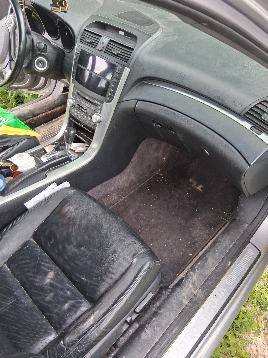 Acura T.L 2008 need a new transmission - photo 2