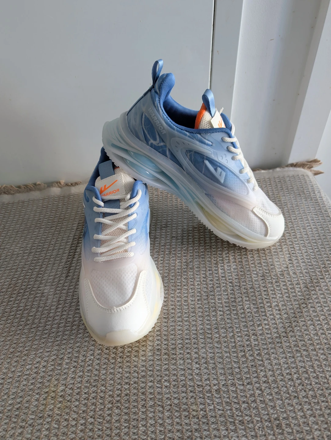 Warrior Running Shoes for Women - size 9