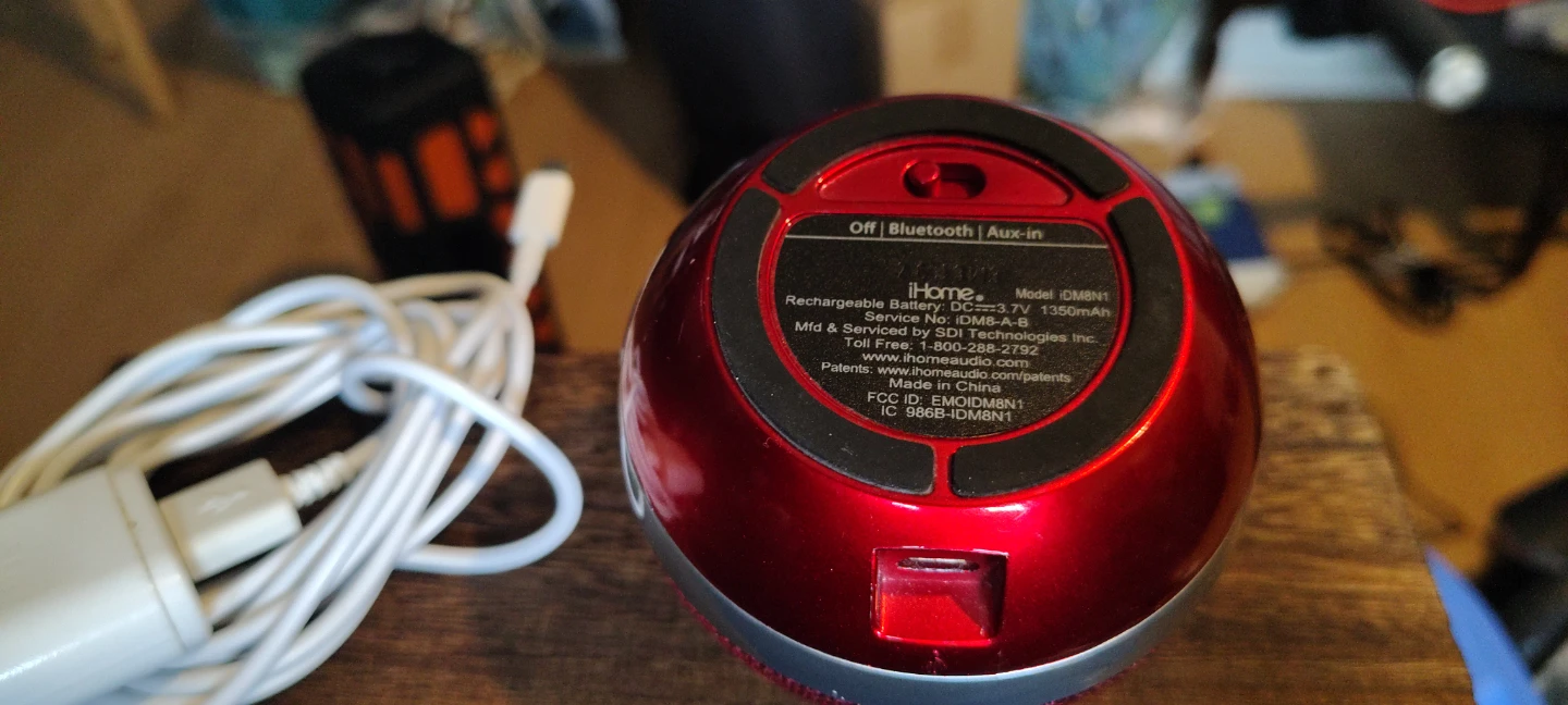 Red PISEN Portable Bluetooth Speaker - photo 2