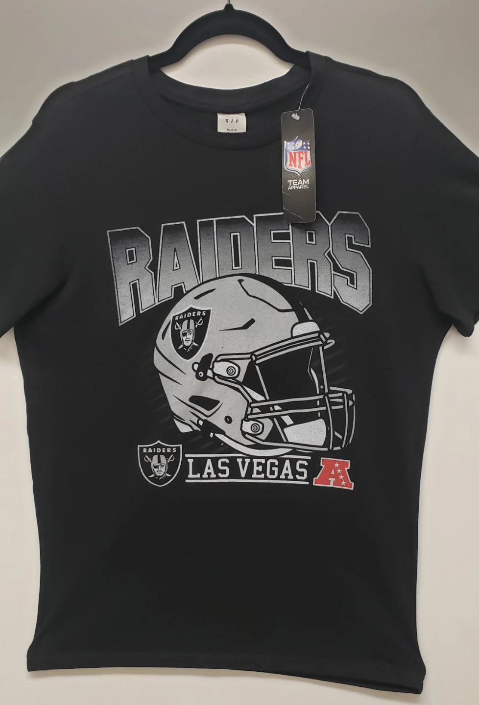 Brand new Mens NFL Las Vegas Raiders T-Shirt Size S - photo 2