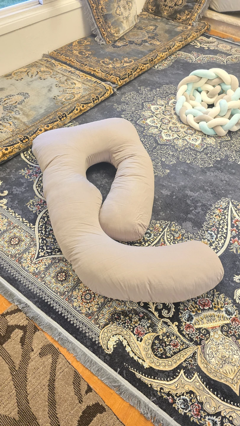 U-Shaped Pregnancy Pillow - photo 2