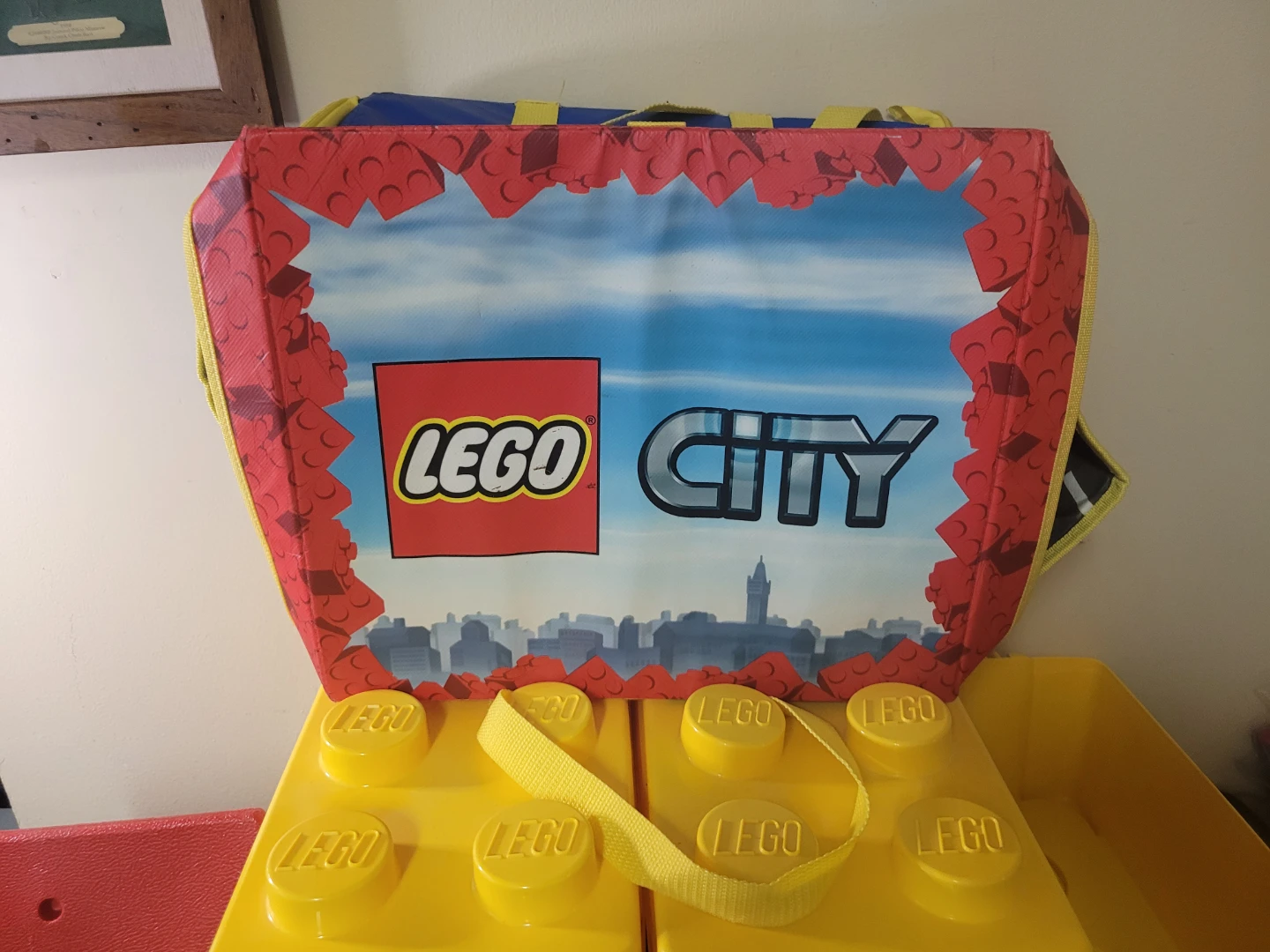4 LEGO City Storage Containers and Play Mat Set - photo 4