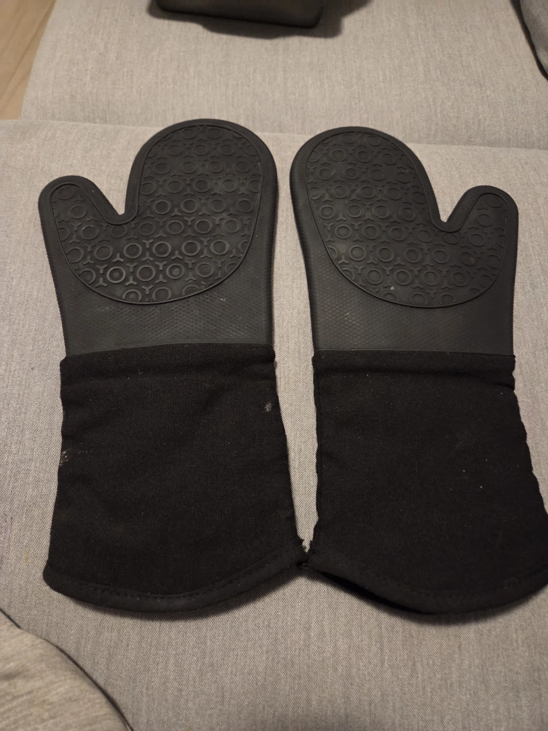 Sungwoo Oven Mitts - photo 5