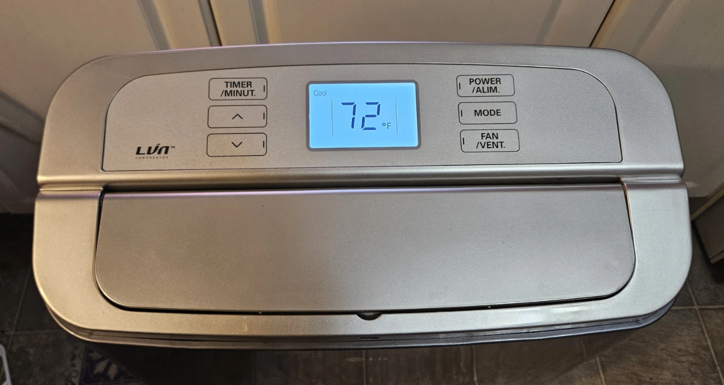 LG Portable Air Conditioner - photo 2
