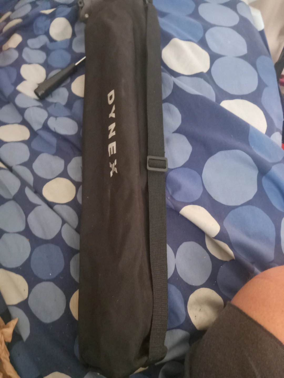 Dynex Tripod with Carrying Bag