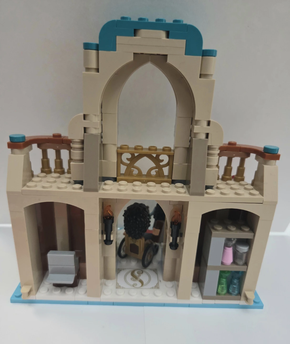Lego Wicked Glinda, Elphaba & Nessarose at Shiz University - photo 4