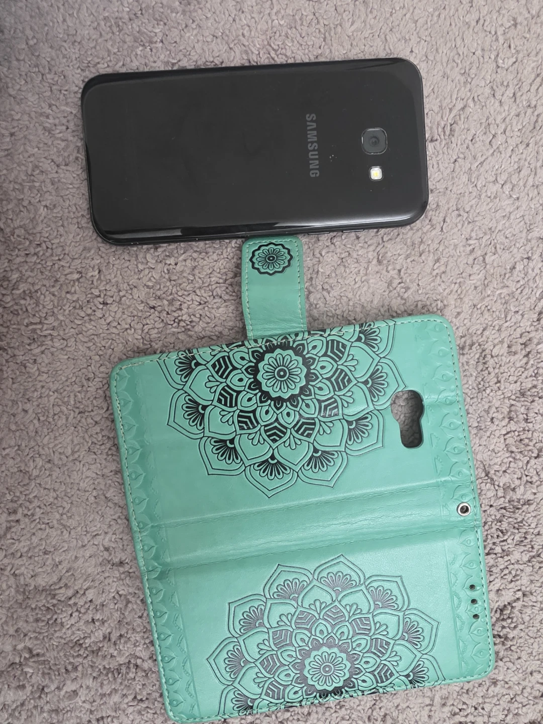 Galaxy A5 2018 with teal Mandala Flip Phone Case - photo 2