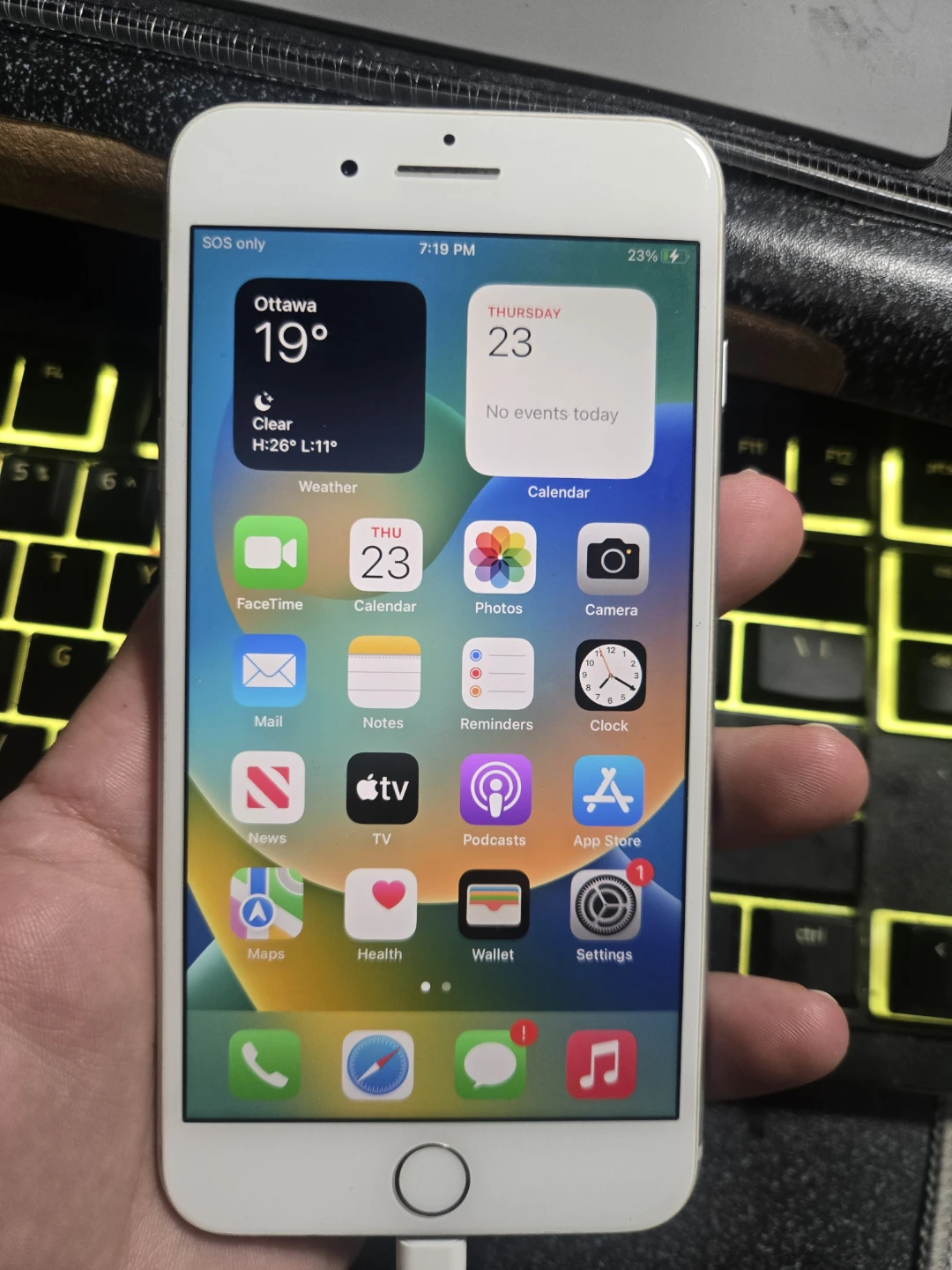 Apple iphone 8 plus 64gb