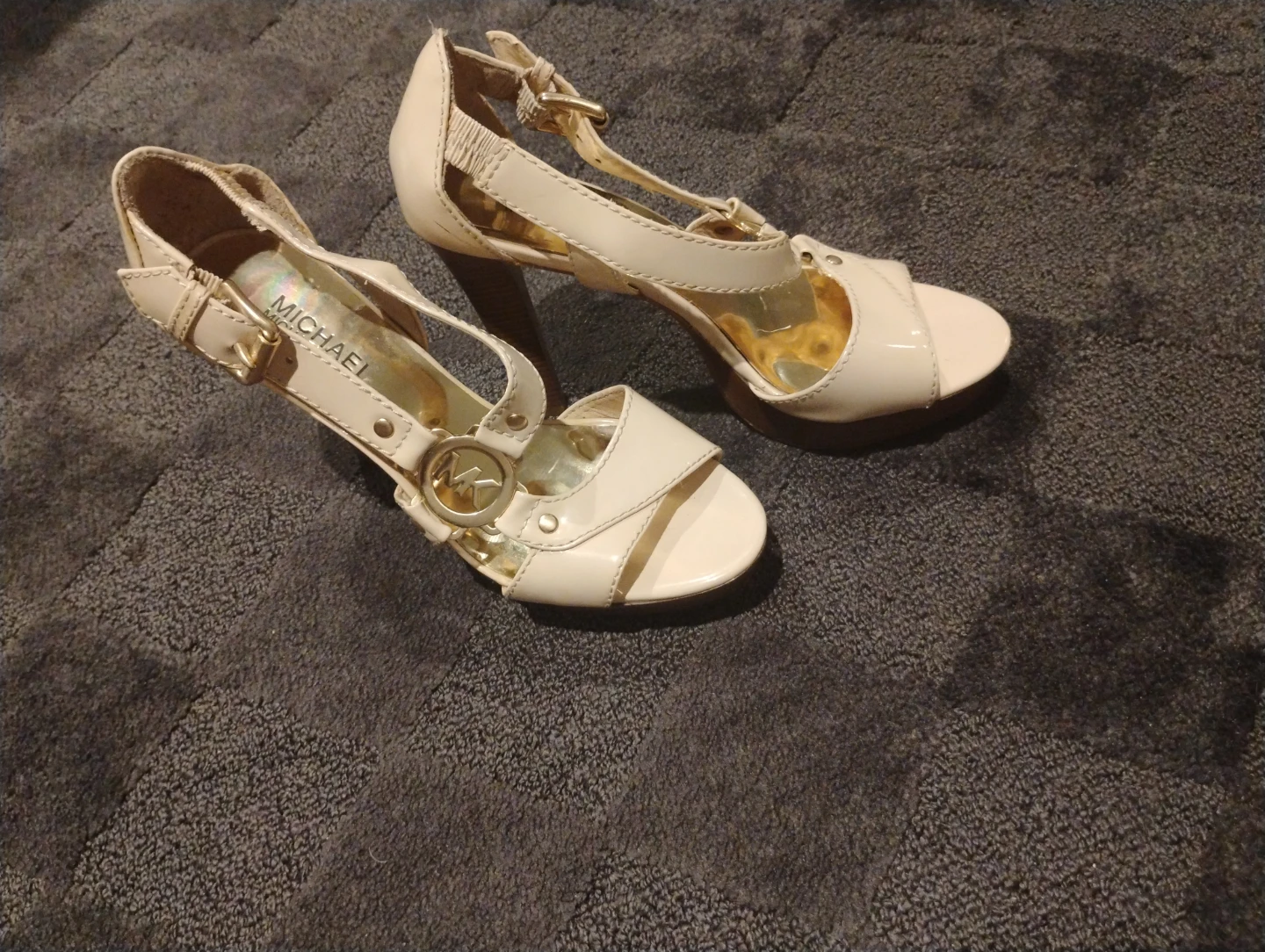 Michael Kors Cream Patent Leather Heels
