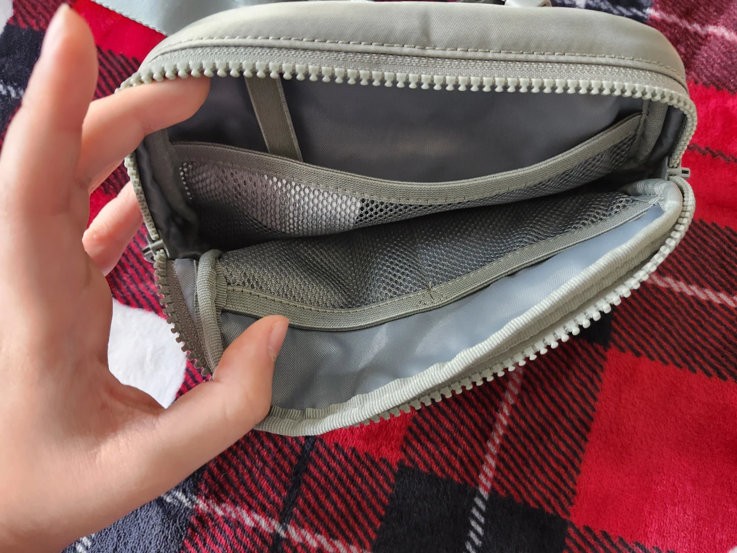 Lole Small Pouch Bag - photo 3