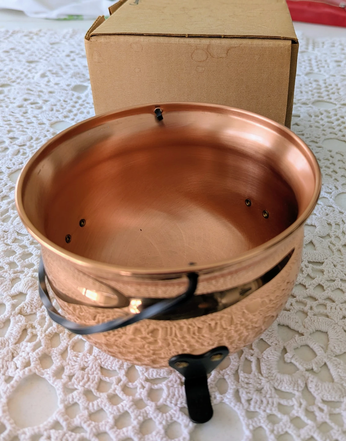 Coppercraft Guild copper pot