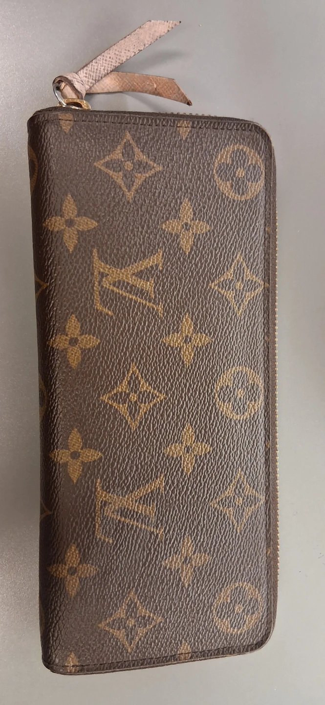 Louis Vuitton Monogram Zip Around Wallet