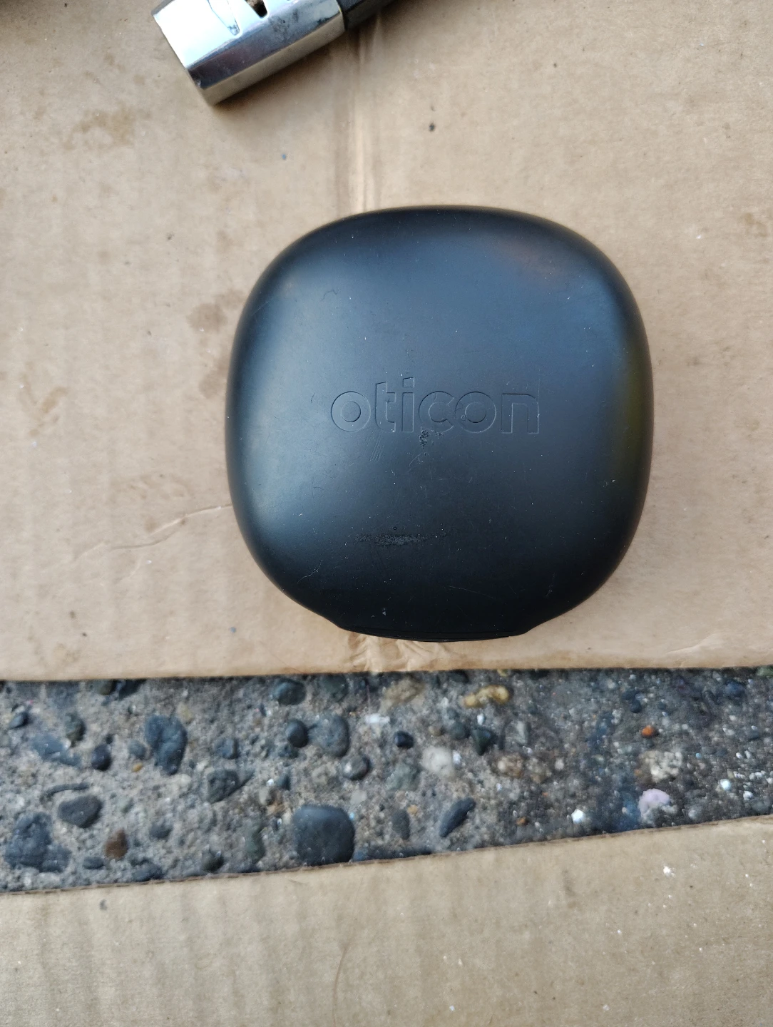 Oticon Real 3 Hearing Aids with Case - photo 3