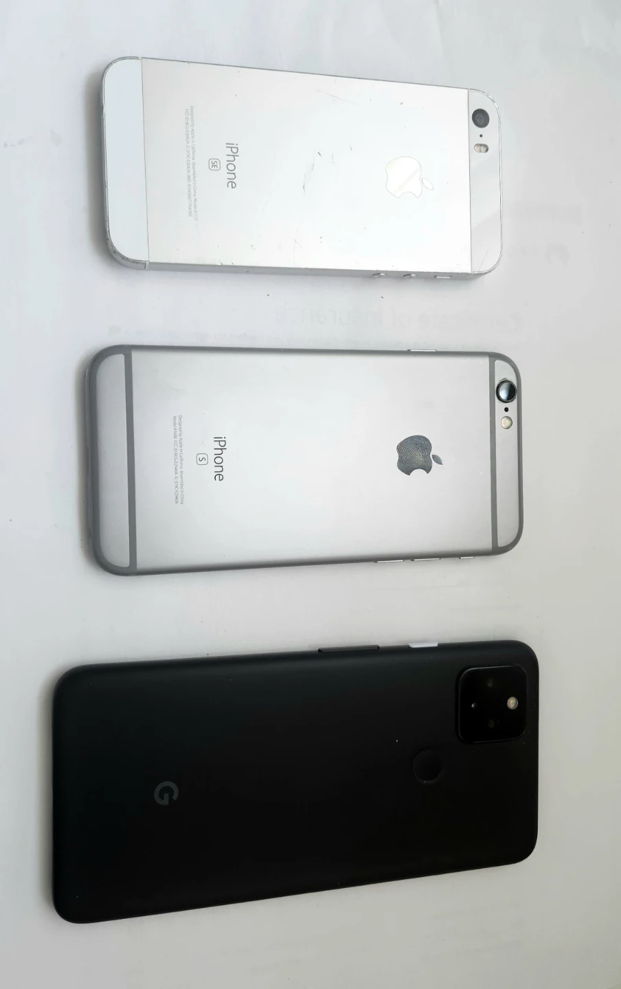 3 phones :  2 iPhones and Pixel 1