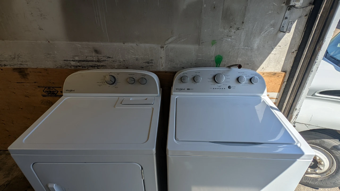 Whirlpool Dryer and Washer Set - photo 2