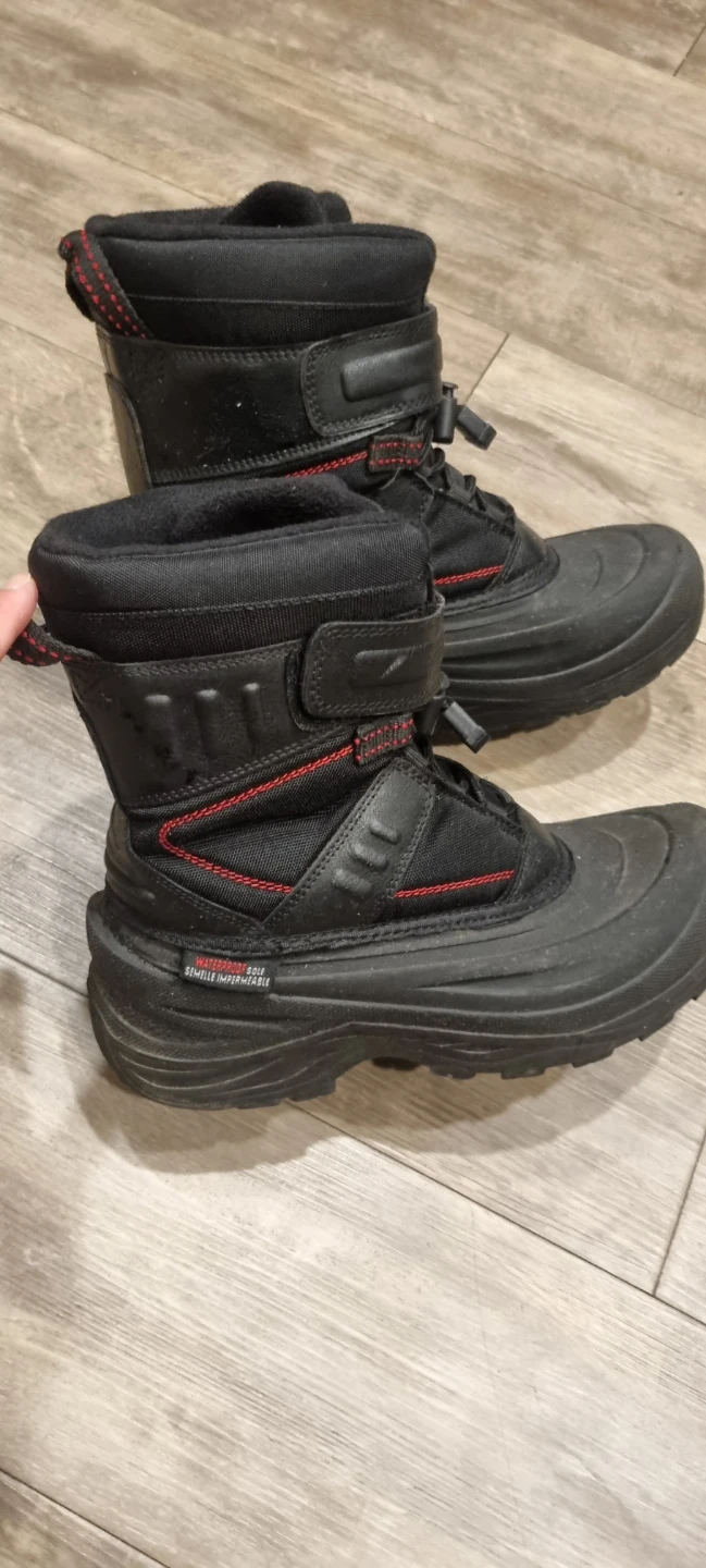 Men's size 9 Waterproof Winter snow boots heavy duty - photo 3