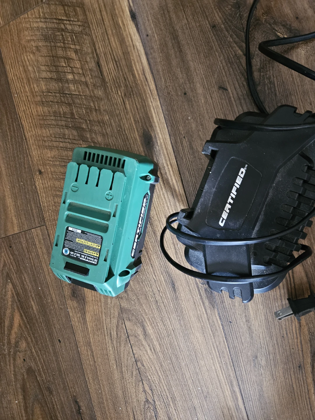 Certified Li-ion Power tool Battery and Charger - photo 3
