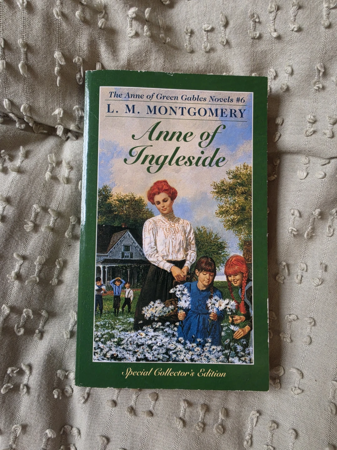L. M. Montgomery Anne of Green Gables Novels Lot (Books 4-8) - photo 4