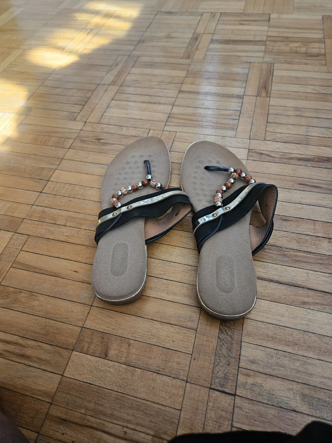 Women's Flip Flops with Beads