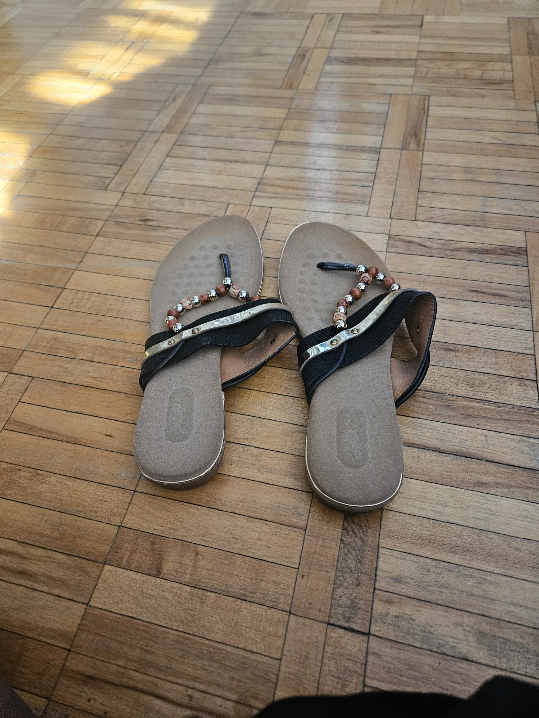 Women's Flip Flops with Beads - photo 3