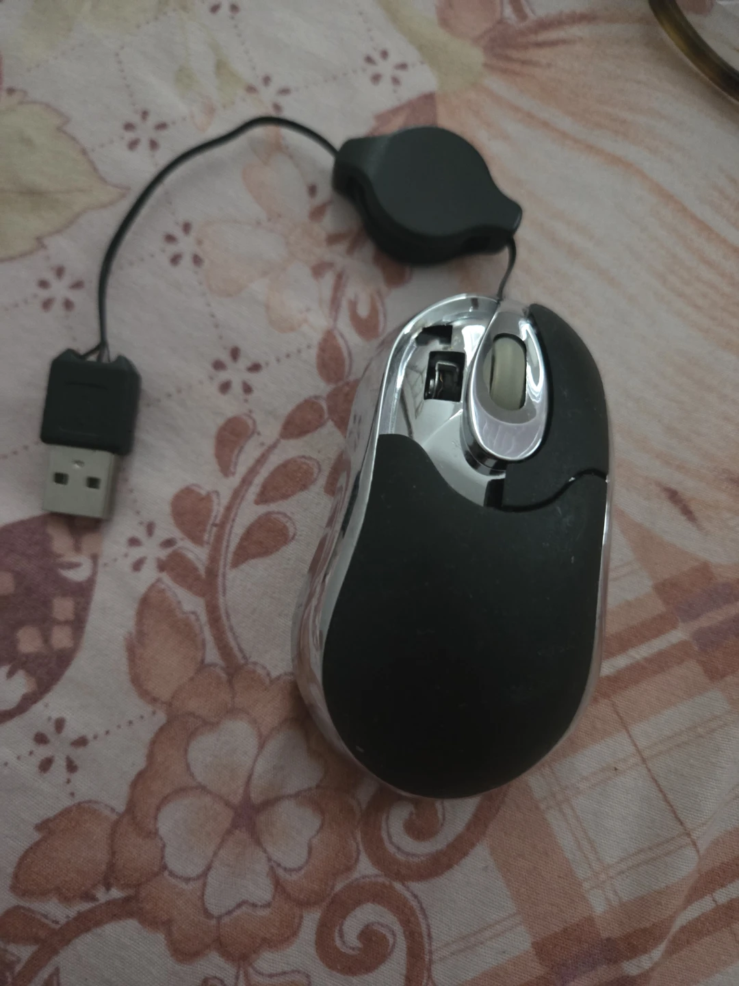 Wired USB Optical Mouse with Retractable Cable - photo 4