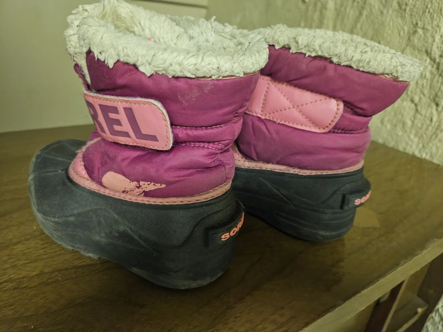 Sorel Kids Winter Boots Size 11 - photo 2