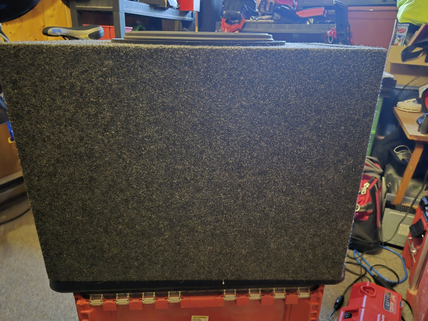 Alpine R2-W12D4 12-inch Subwoofer in Enclosure - photo 5