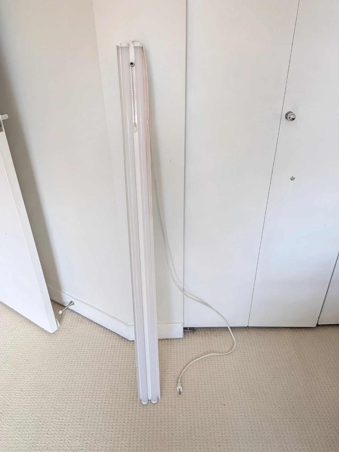 Fluorescent Light Fixture with Pull Chain - photo 2