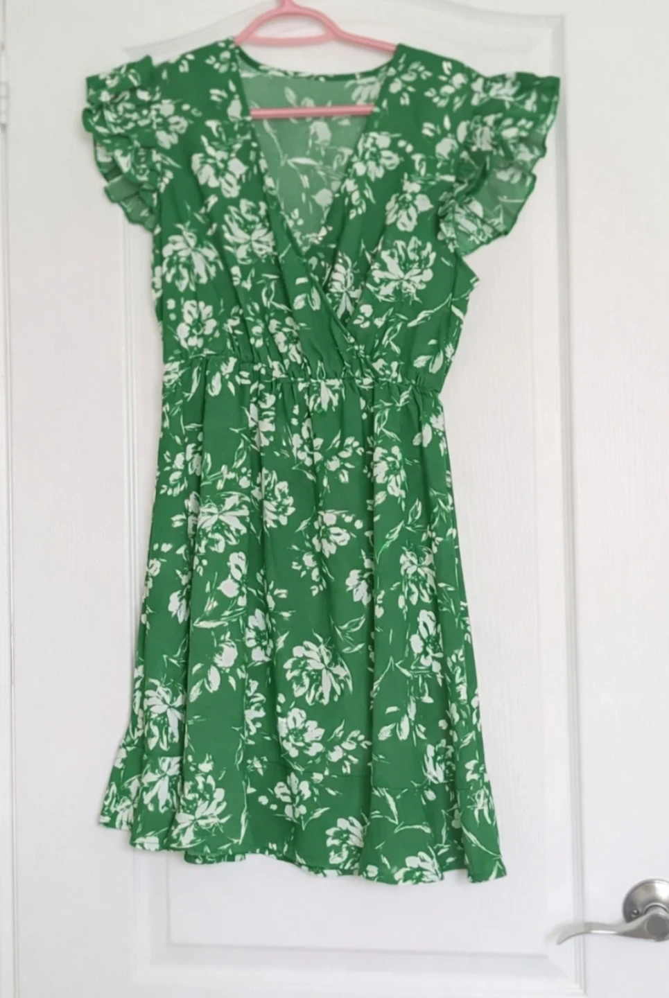 Green floral flutter sleeve wrap dress - photo 2