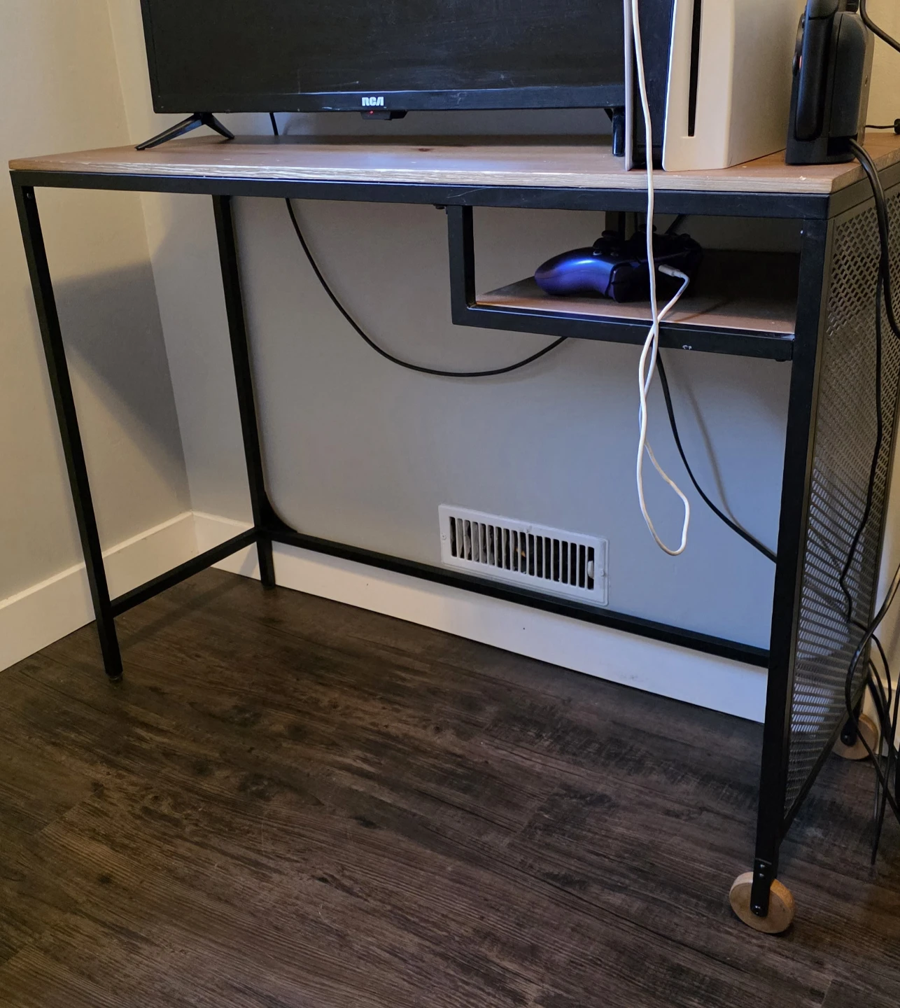 Ikea Fjallbo desk and matching side table - photo 4