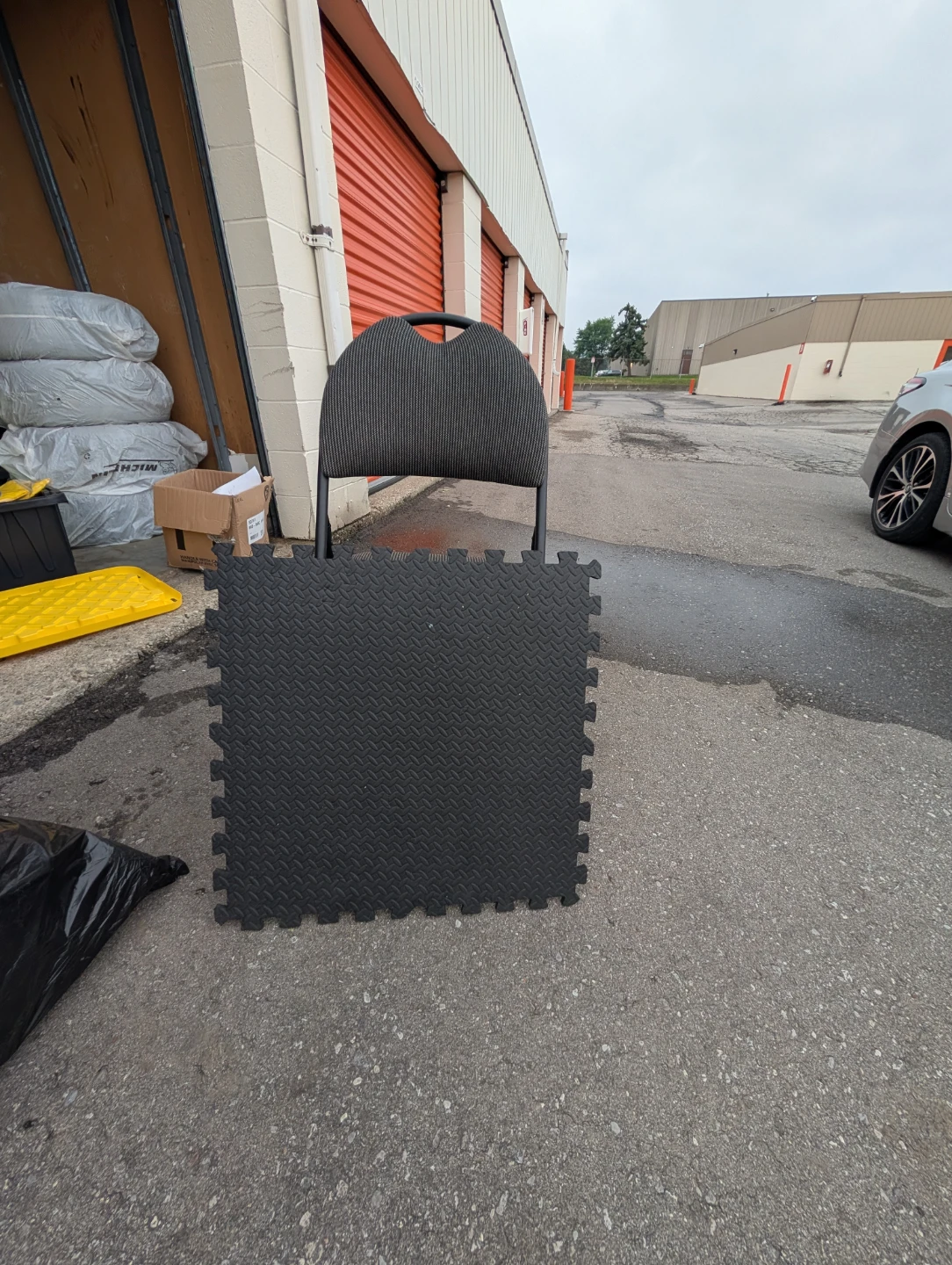 Black Puzzled Foam Floor Mats