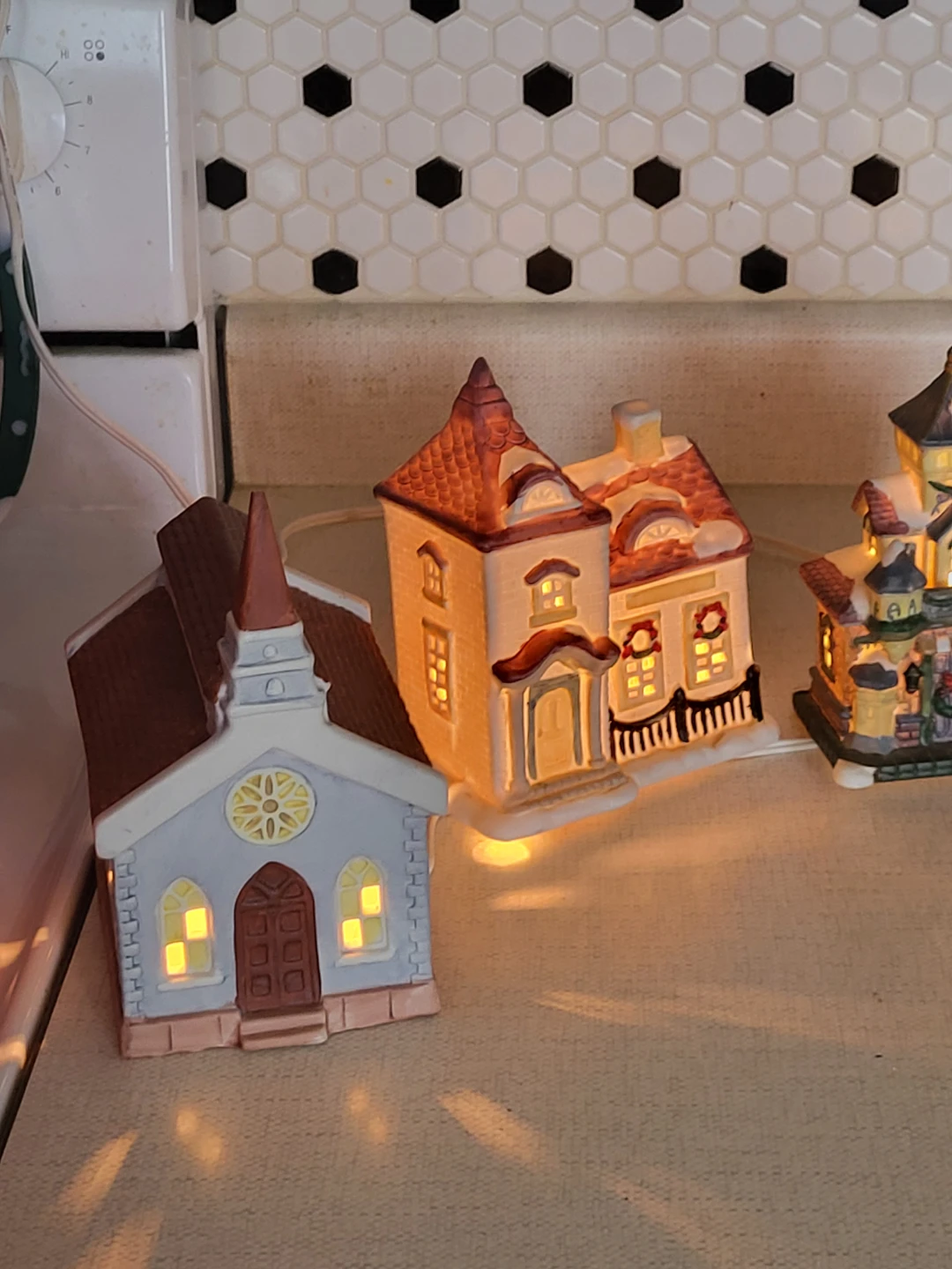 Light-Up Christmas Village Houses - photo 3