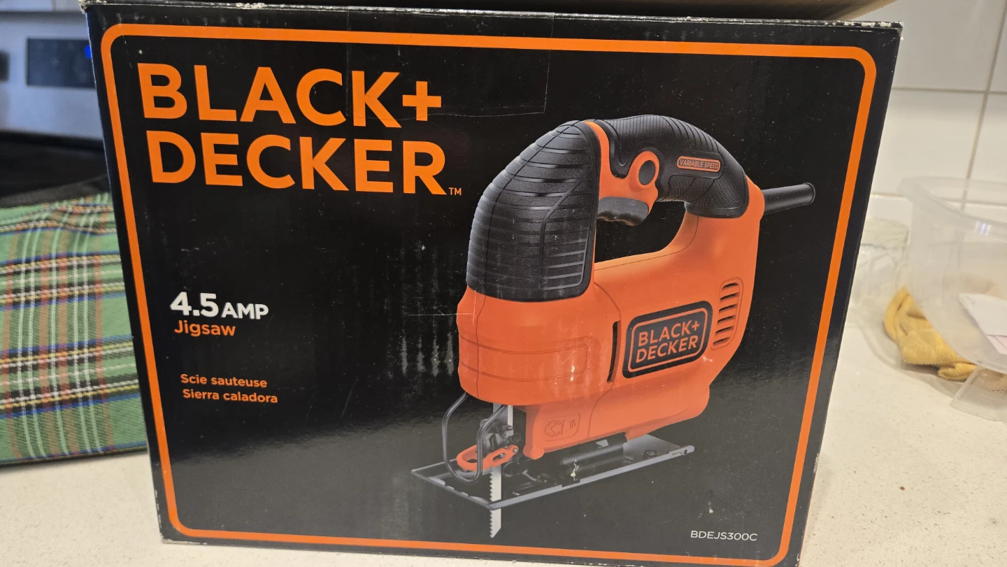 Black+Decker 4.5 AMP Jigsaw BDEJS300C