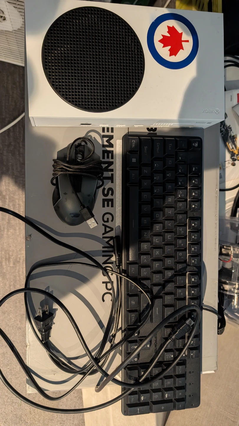 Xbox series S + Keyboard and mouse - photo 5